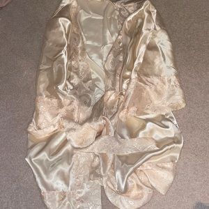 Vintage 90’s Victoria’s Secret Crème Robe